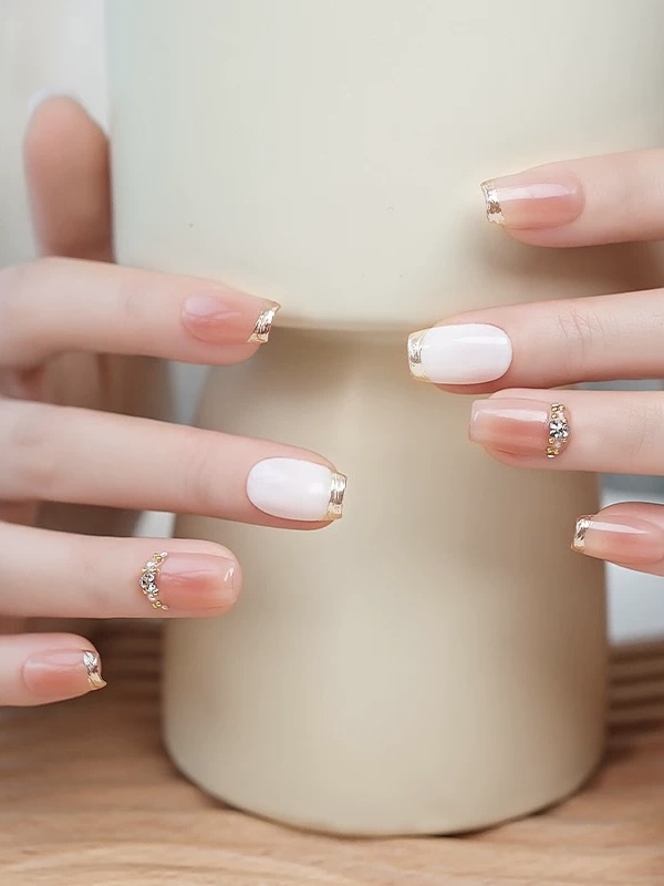 Oat Milk · Handmade Finger Nail - Image 2