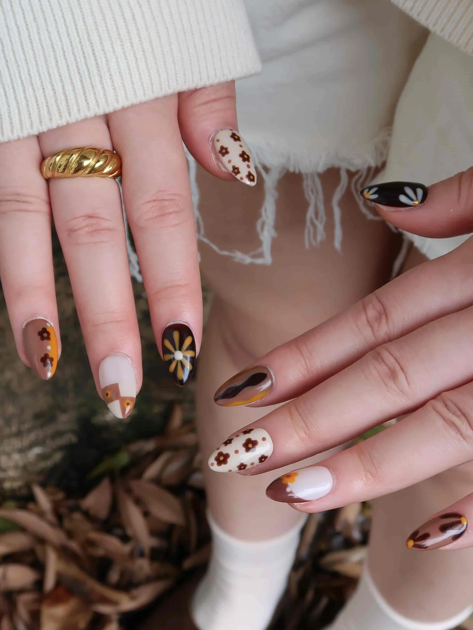 Bread Talk · Finger Nail - Image 5