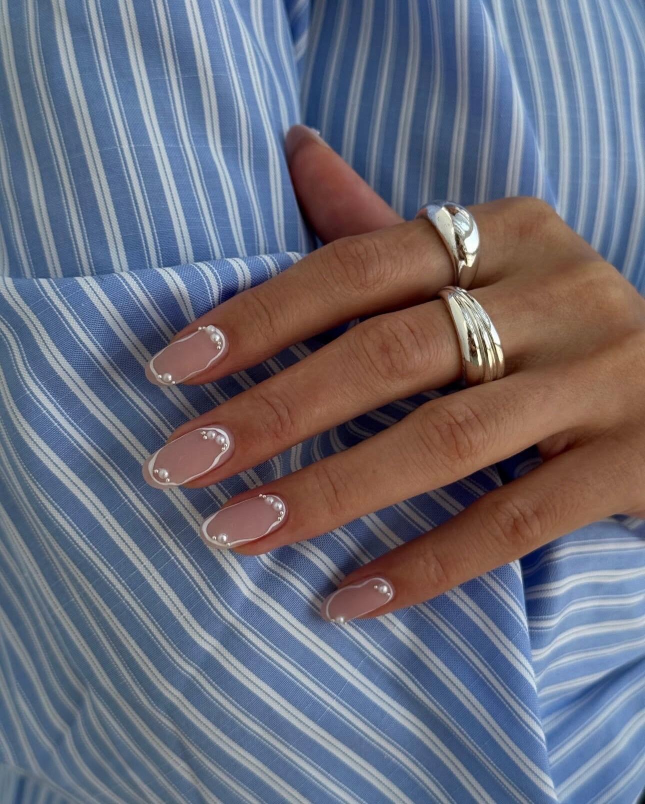 Lace Lightning · Finger Nail - Image 4