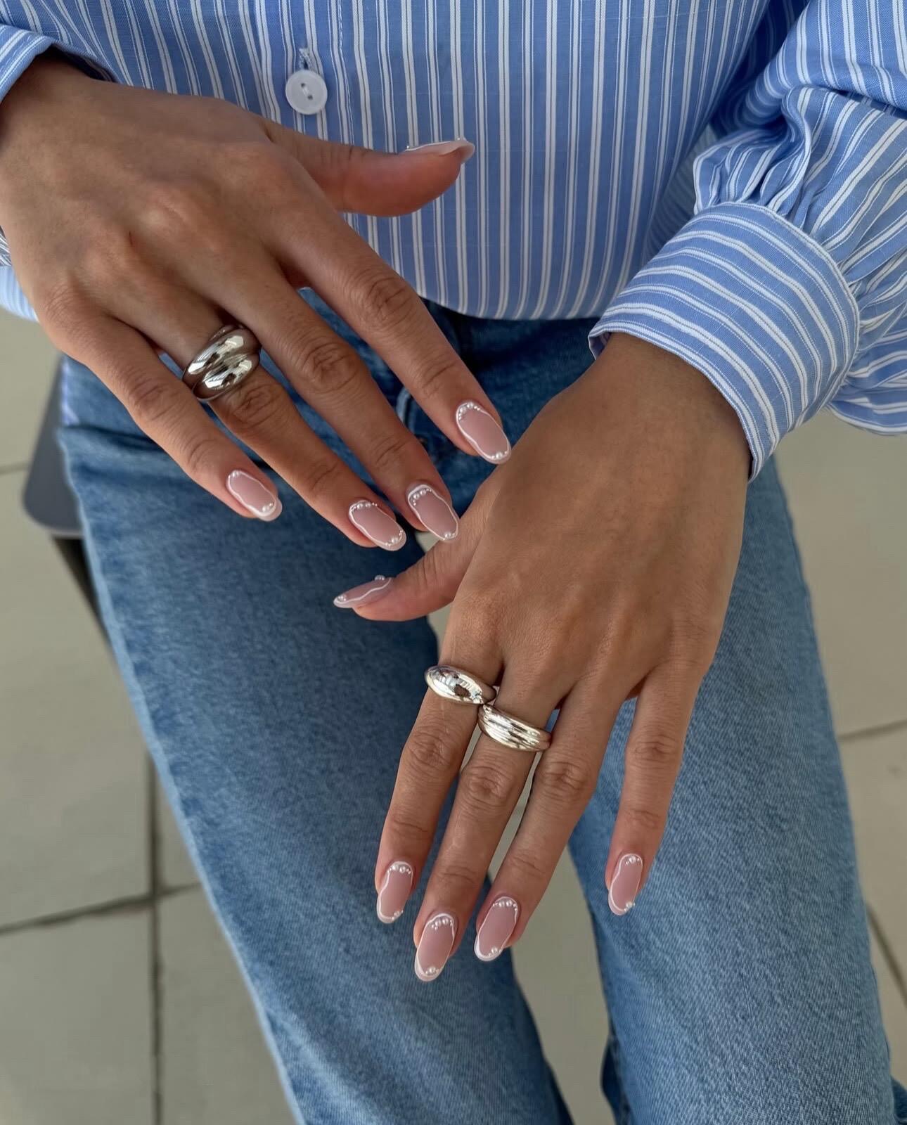 Lace Lightning · Finger Nail - Image 3