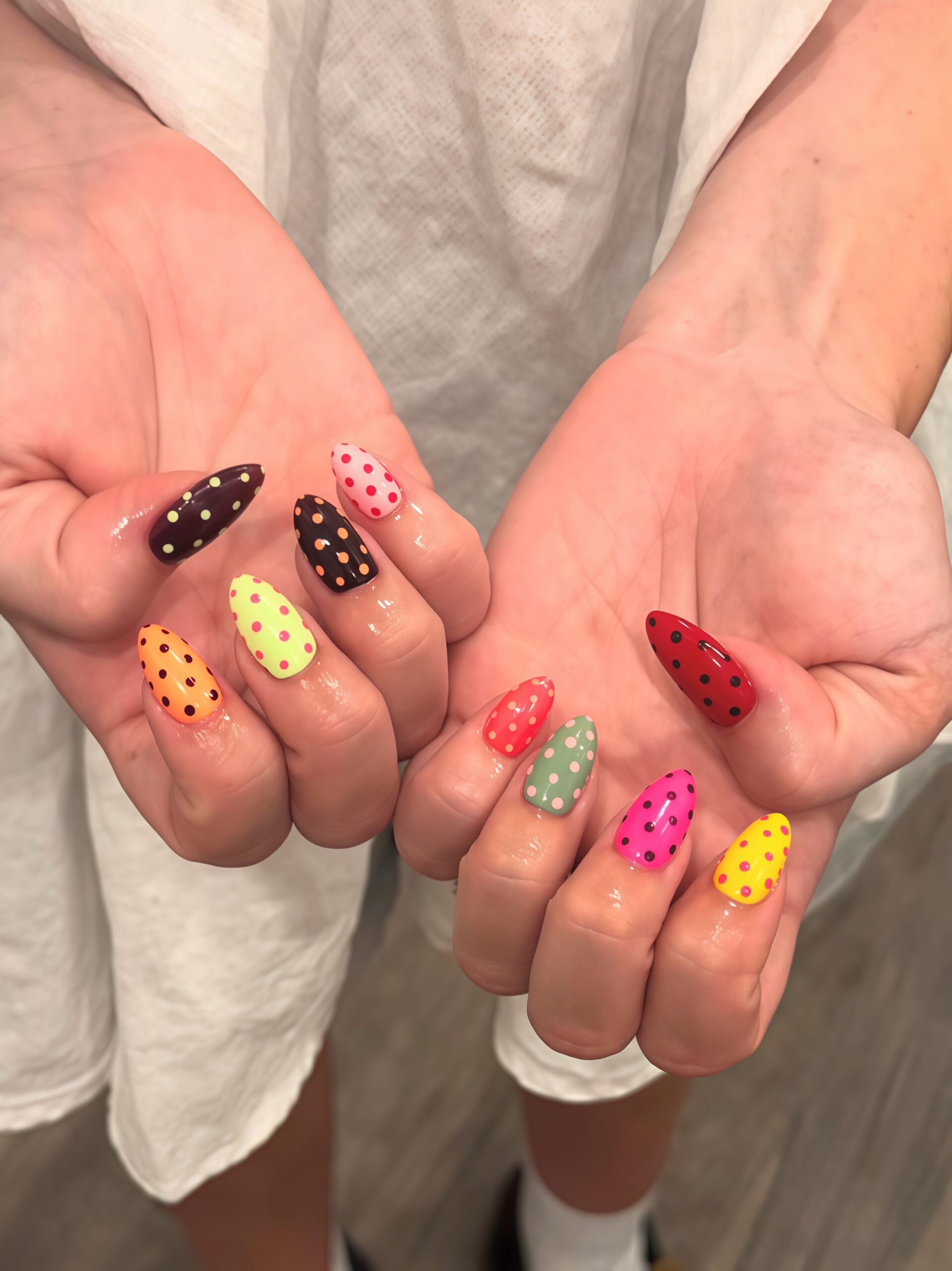 Bubblegum Swirl · Finger Nail - Image 2