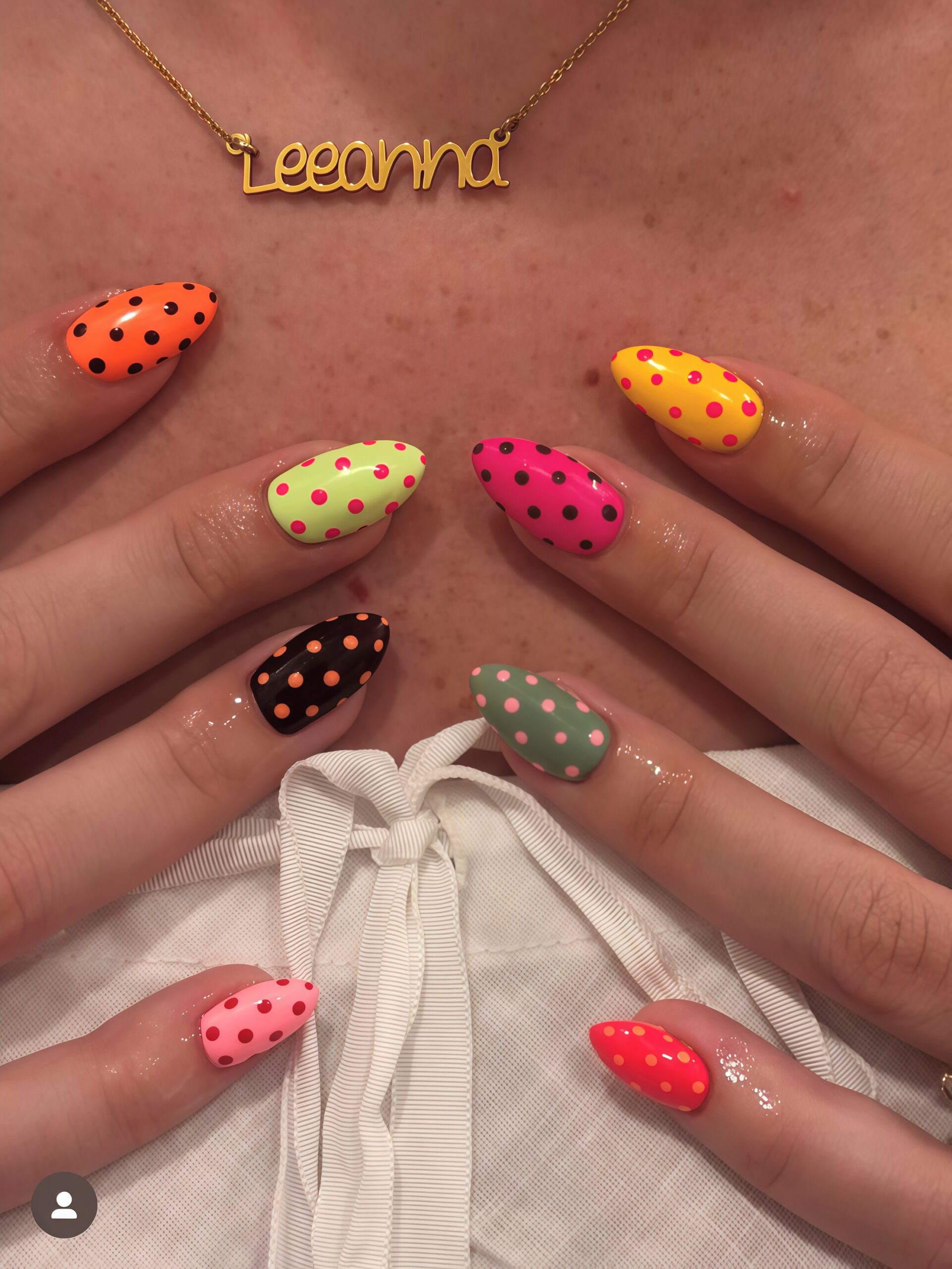 Bubblegum Swirl · Finger Nail - Image 3