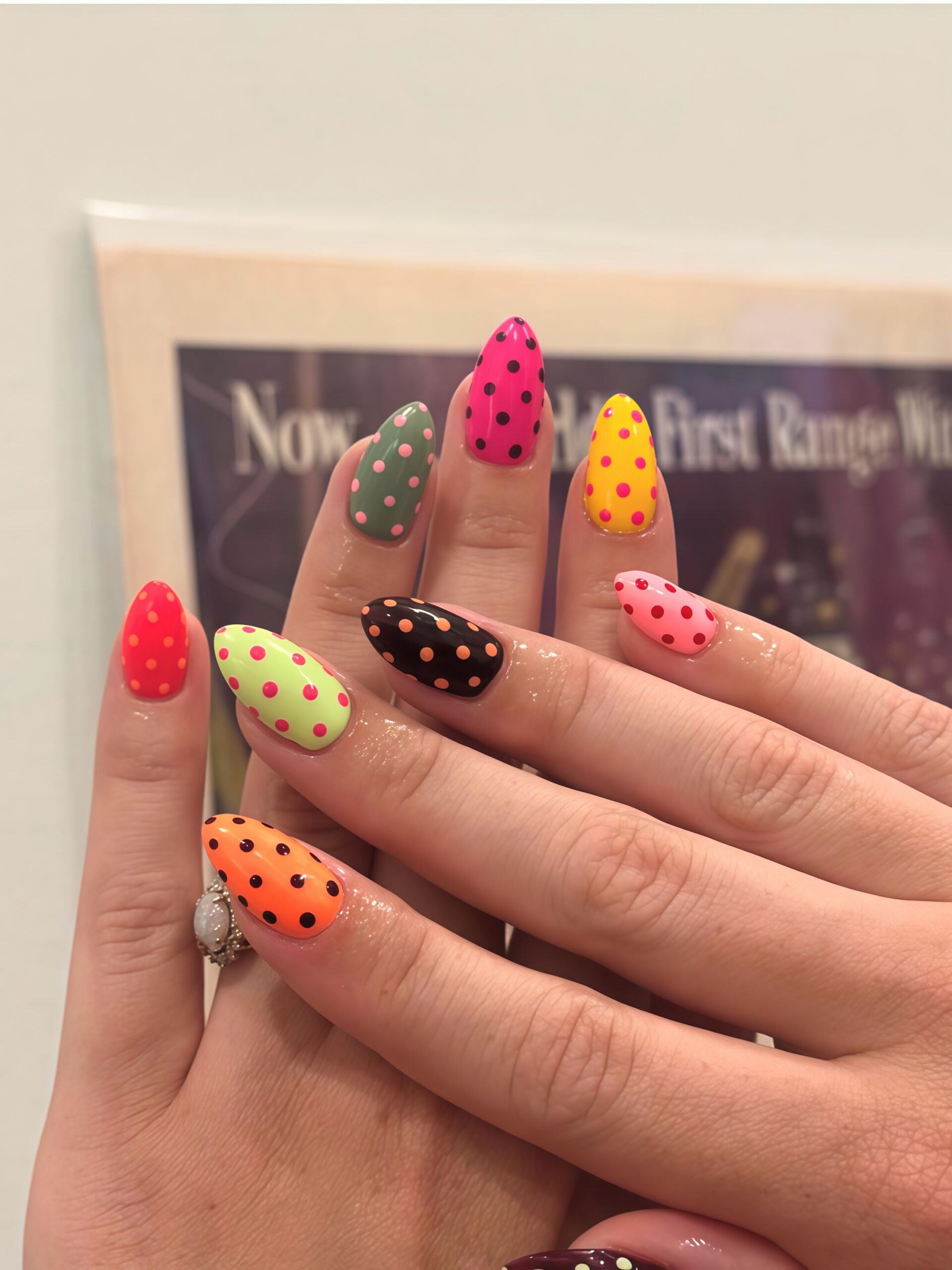 Bubblegum Swirl · Finger Nail - Image 4