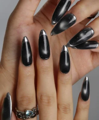 Galaxy-ErsaNailsPressOnNails_6_5b96f17c-ea1e-4445-88ab-358525c4e79b_2048x2048