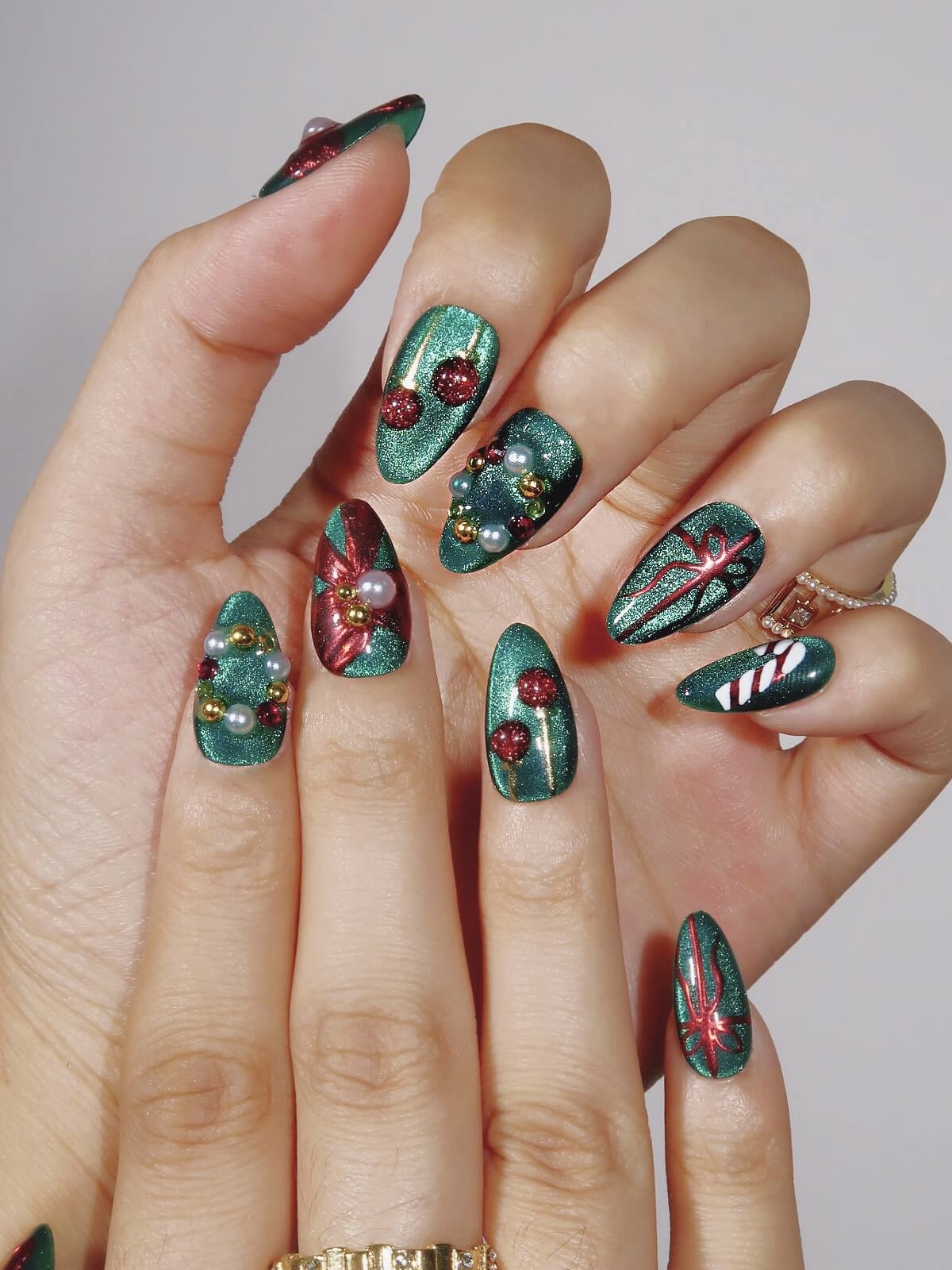Christmas Gift · Finger Nail - Image 3