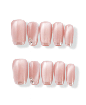 Misty Apricot · Finger Nail