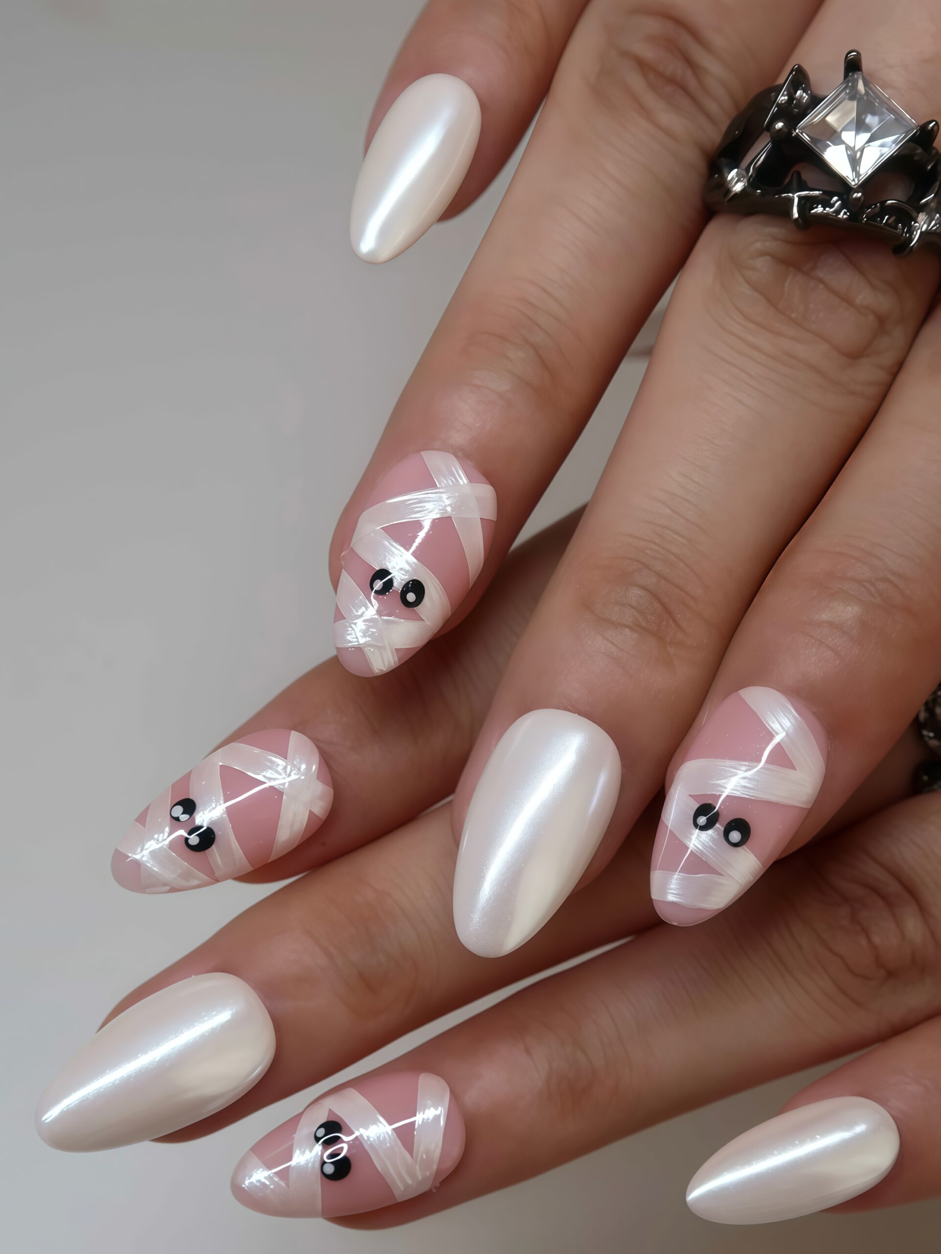 Mummy · Finger Nail - Image 6