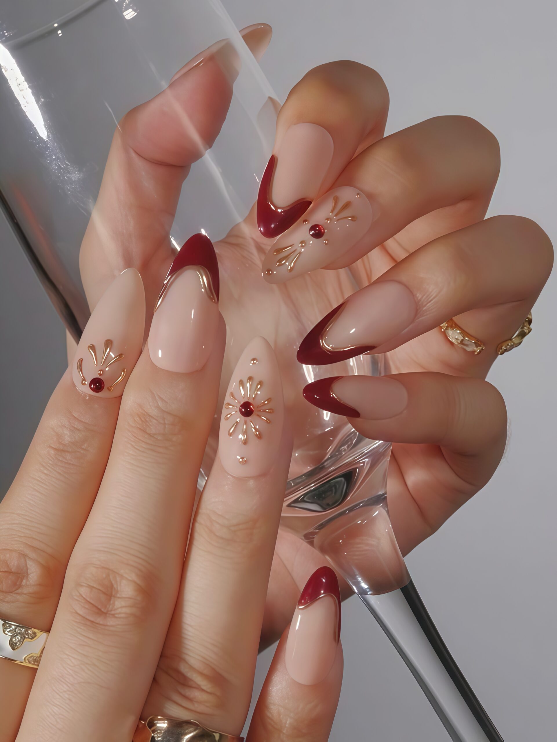 Sun Gilding · Finger Nail - Image 4