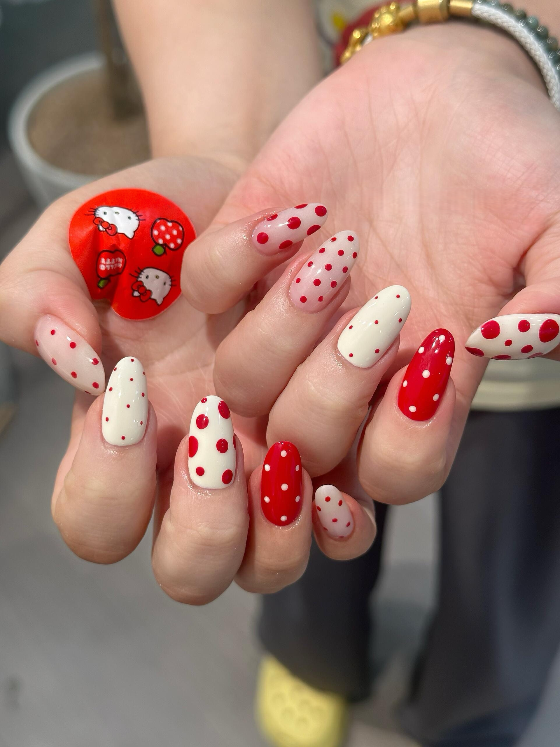 Dots Party · Finger Nail - Image 2