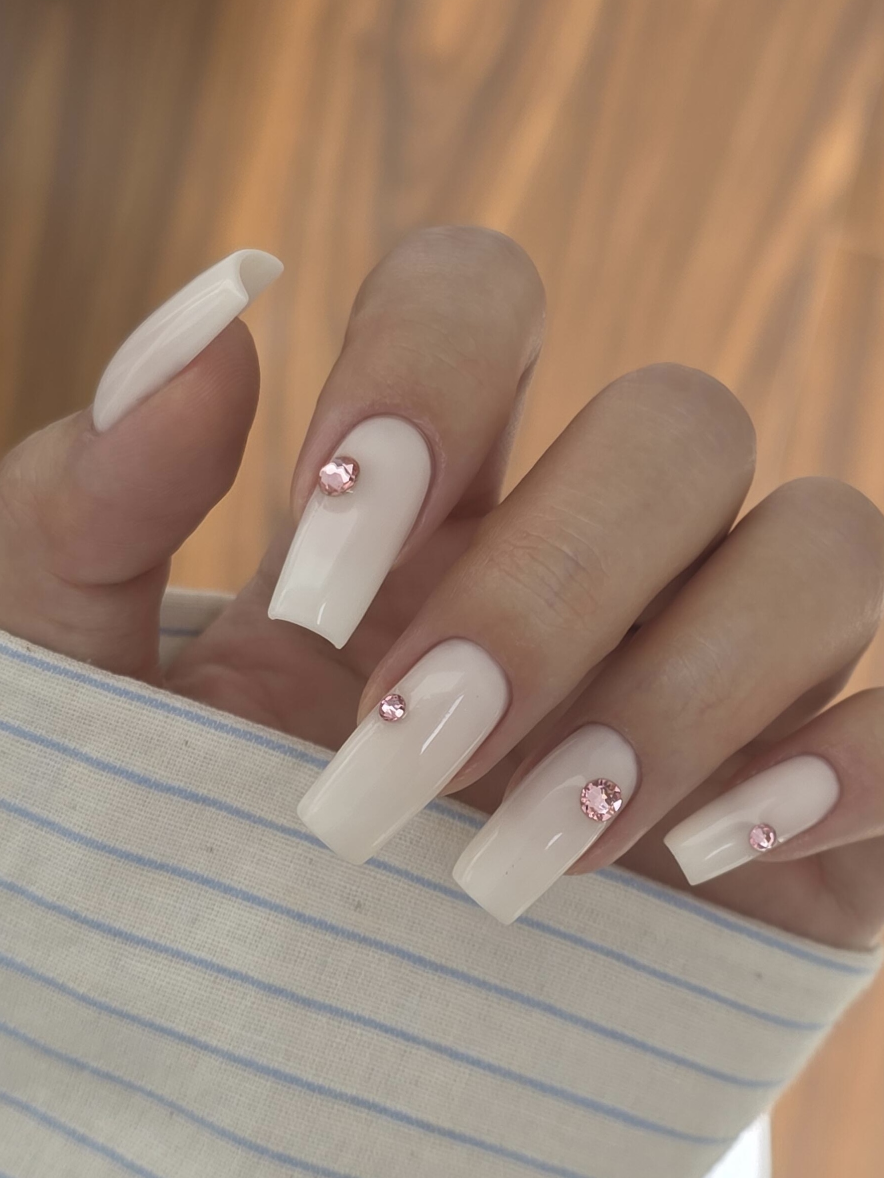 Cloud Gem · Finger Nail - Image 2