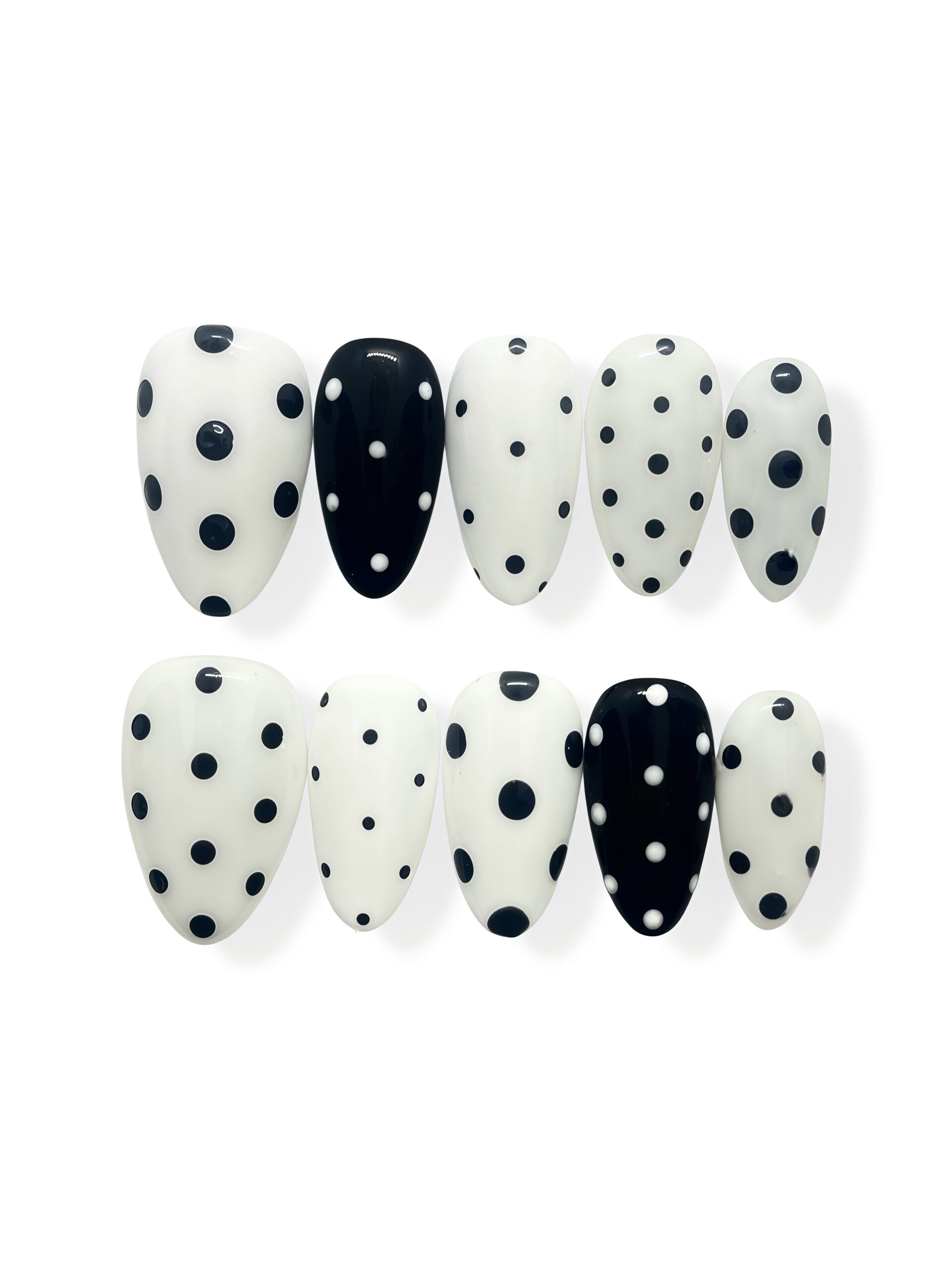 Pollka Dots · Finger Nail