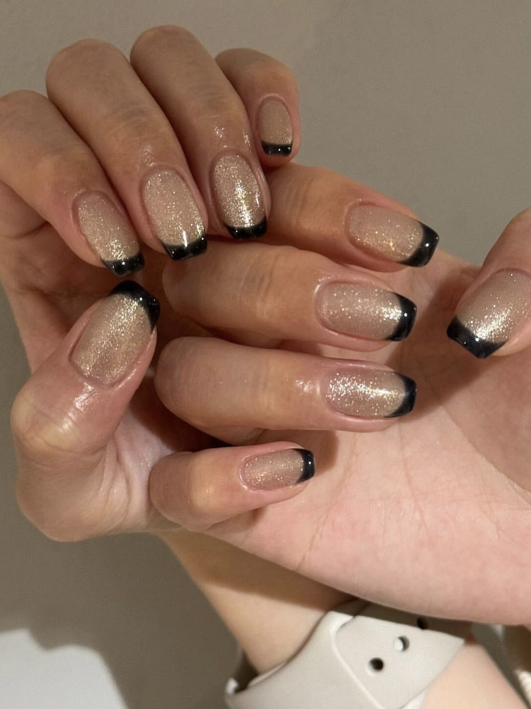 Champagne Peony · Finger Nail - Image 2