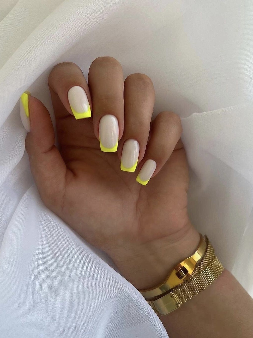 Aurora Pansy · Finger Nail - Image 2