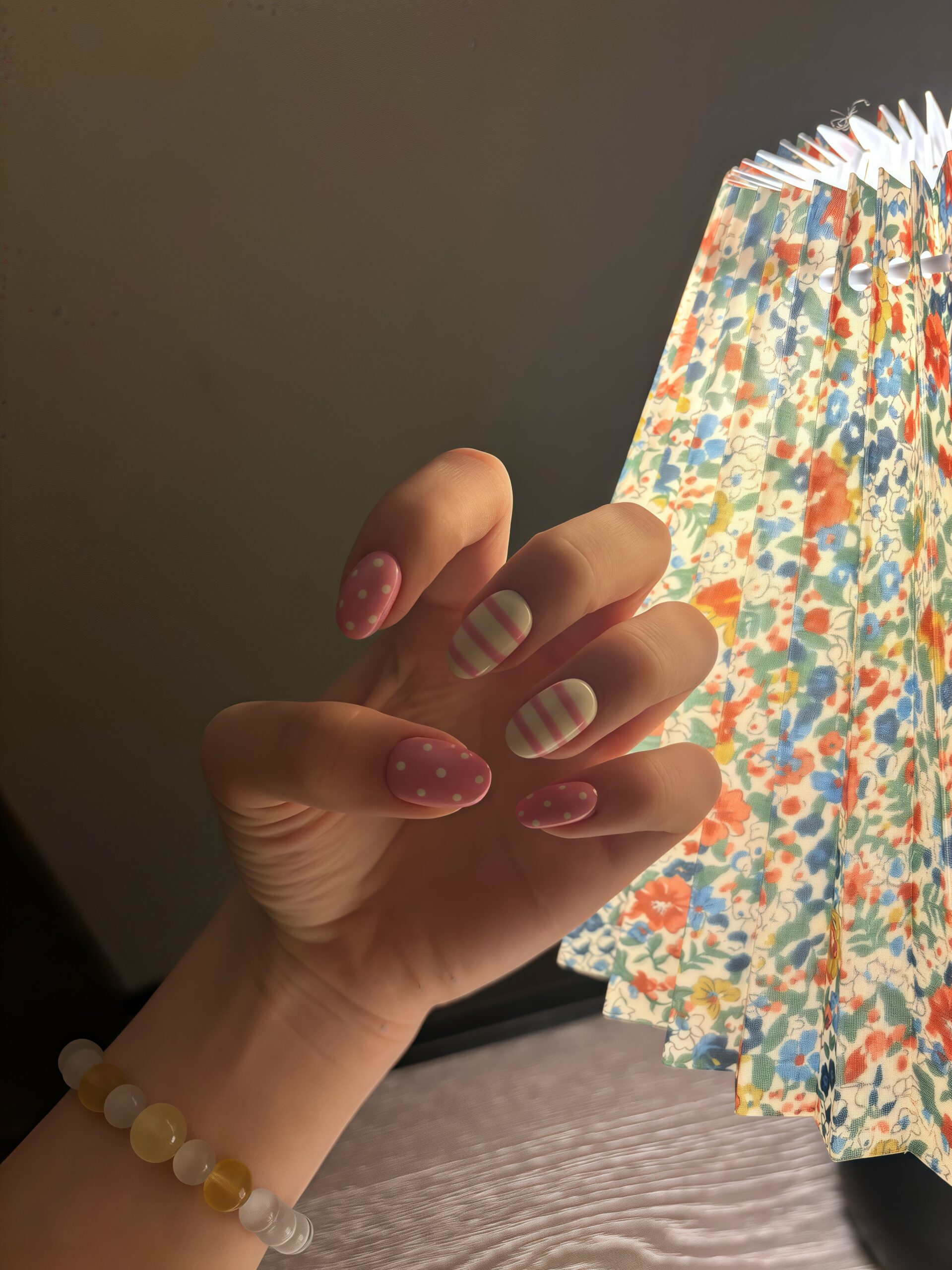 Gummy · Finger Nail - Image 3